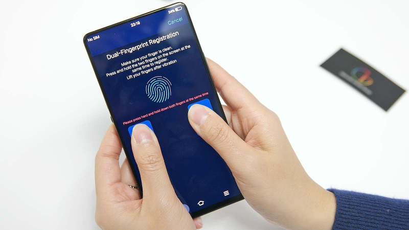 Illustration for article titled This Wild Concept Phone's Got All the Sweet Gimmicks the Rest Should Have